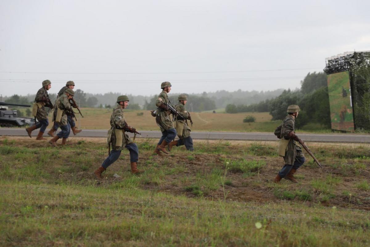Военно-историческая реконструкция последнего боя батальона милиции под командованием Константина Владимирова прошла у деревни Гаи