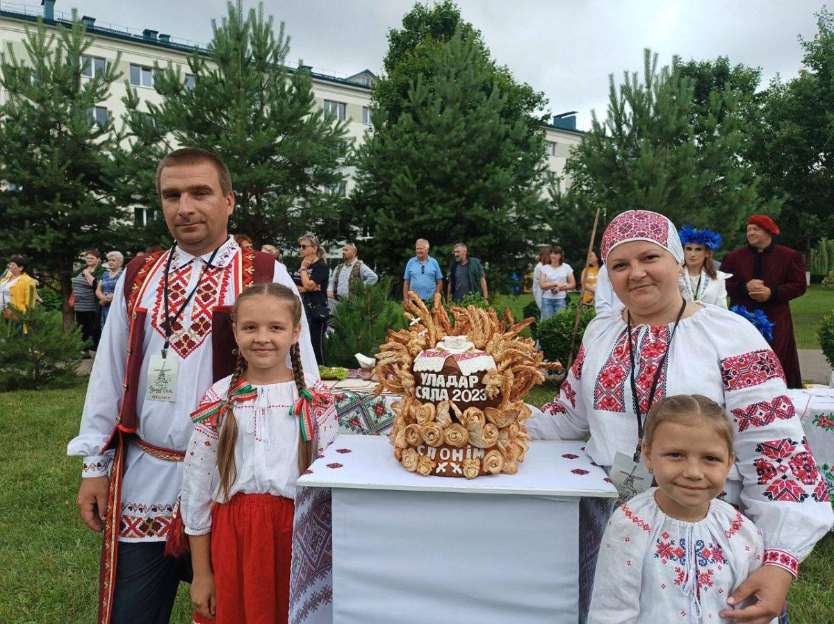 В Горках стартовал гранд-финал республиканского семейного сельскохозяйственного проекта "Властелин села"