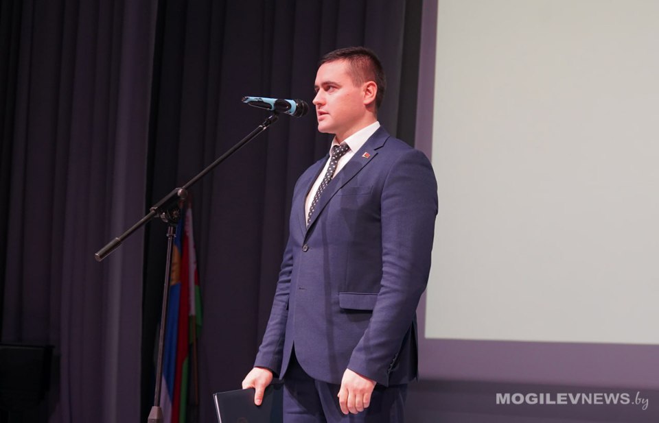 Министр образования Андрей Иванец поздравил МГУ им. А.А.Кулешова с юбилеем