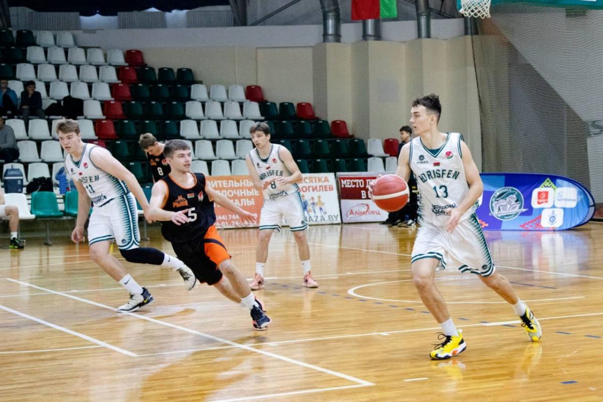 Баскетбол. Молодёжная команда могилевского «Борисфена» победила молодёжную команду «Гомельских рысей» - 81:64