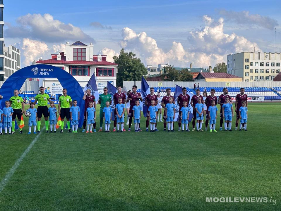 Футбол. Могилевский "Днепр" принимал ФК «Витебск»: результат ничейный