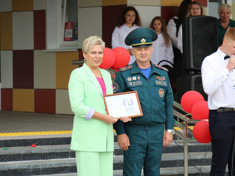 Программный комплекс по обучению безопасности получили бобруйские школьники в подарок от спасателей