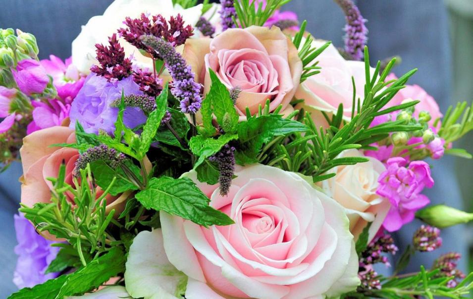 Поздравление с профессиональным праздником и со 170-летием пожарной службы