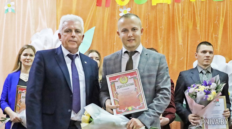 Финал районного этапа конкурса «Учитель года» прошел в Вейно
