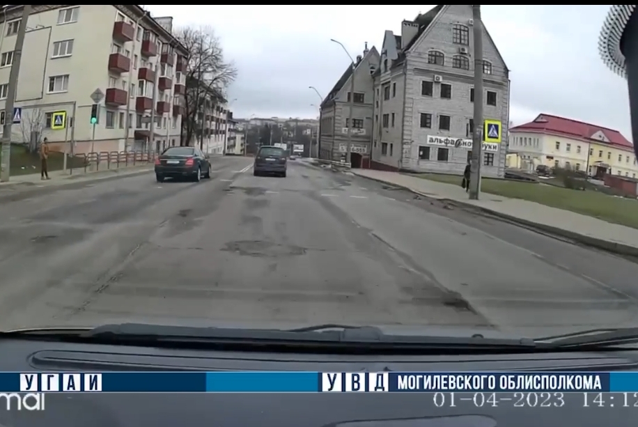 Видео обгона в Могилеве только появилось в Интернете, а водитель уже привлечен