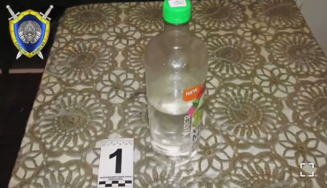 Следователи устанавливают обстоятельства отравления школьницы из Хотимска - она в реанимации