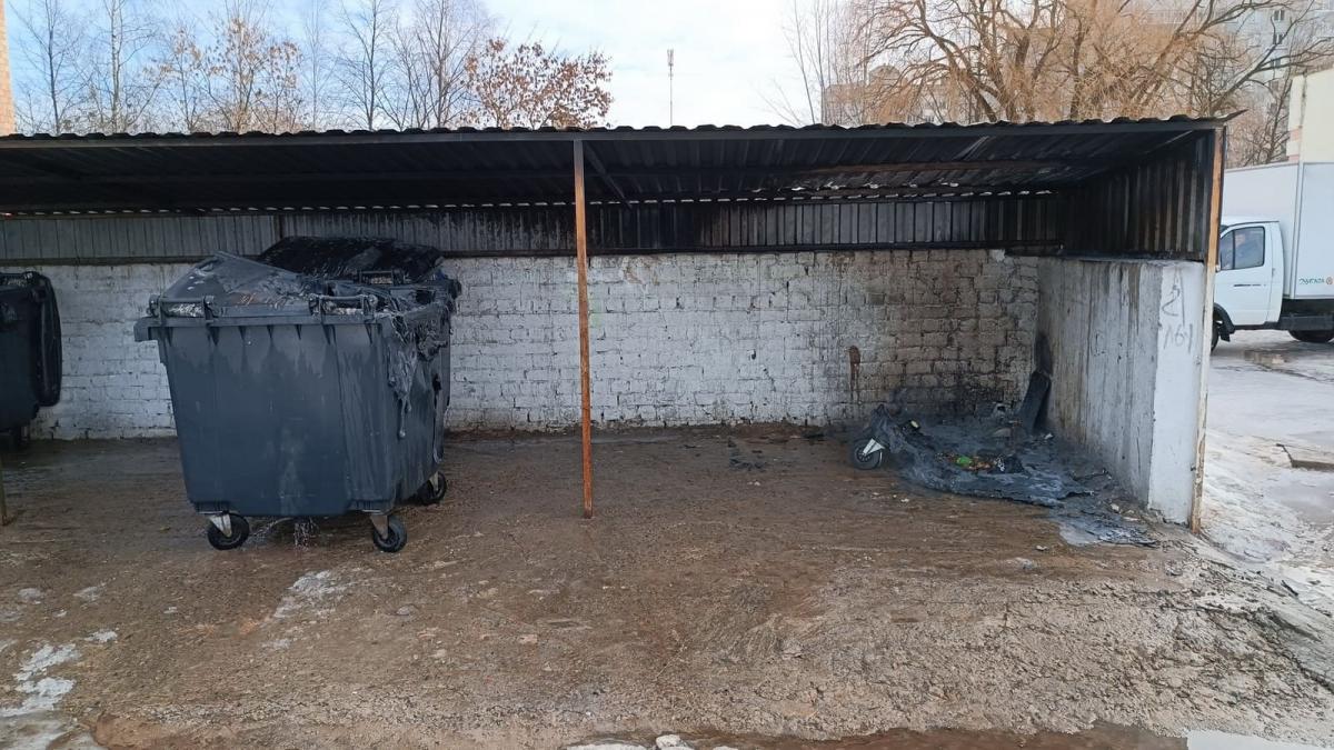 Мусорный контейнер горел на ул. Симонова в Могилёве