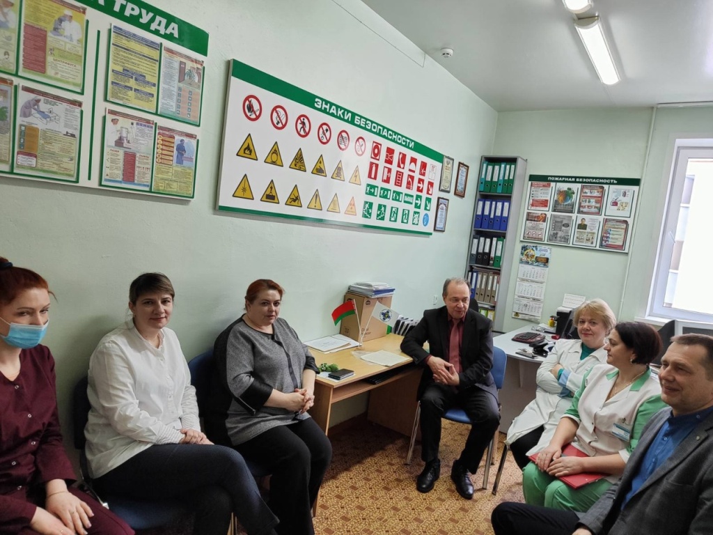Председатель Могилевской облорганизации Белорусского профсоюза работников здравоохранения встретился с трудовыми коллективами Глусского района