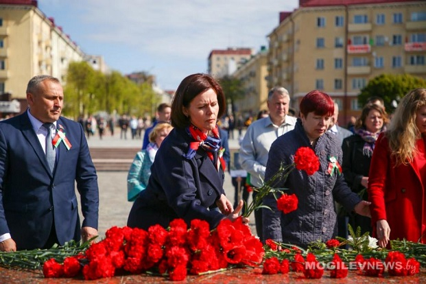 Людмила Здорикова: Колокола Бухенвальда и сейчас звучат тягучим, морозящим душу набатом, взывая к человеческой памяти
