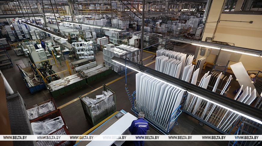 Лукашенко рассказал, каких результатов ждет от "Атланта"