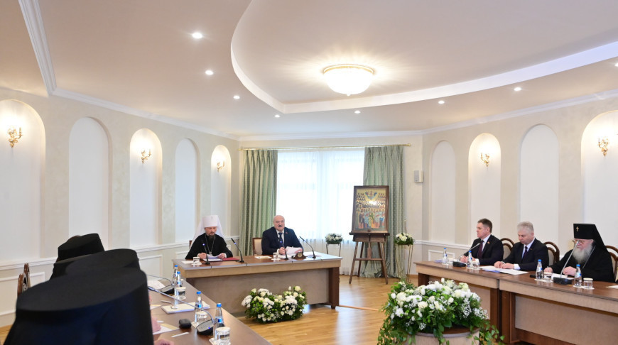 Лукашенко о церковном образовании: там еще и воспитание хорошее, чего порой не хватает в мирских школах