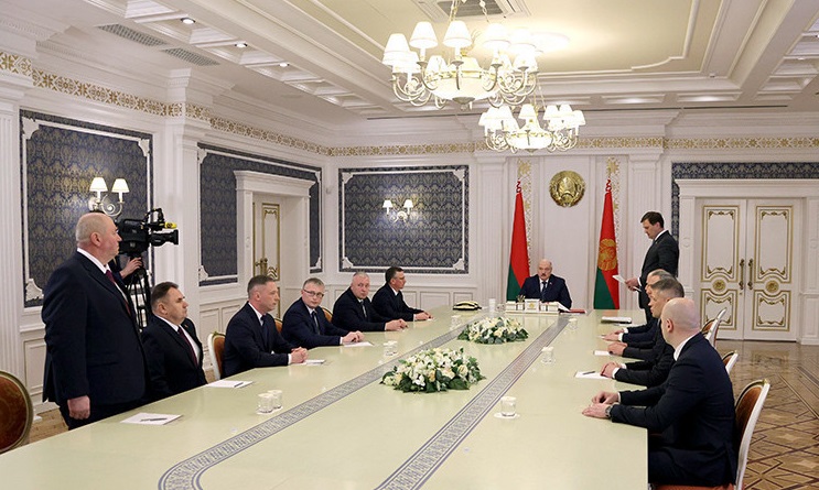 Руководство местной вертикали, банка и концерна. Лукашенко согласовал ряд назначений