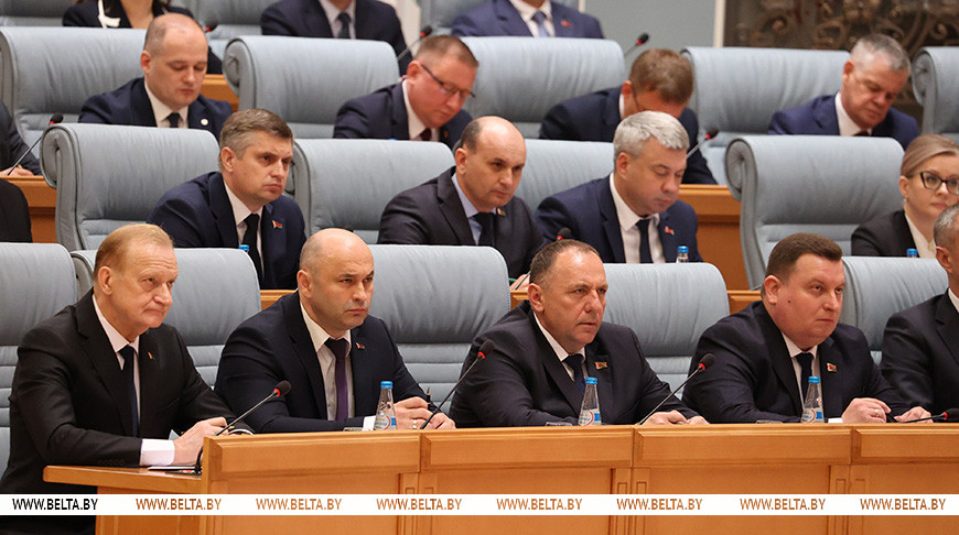 "Будем плестись в хвосте - нас затопчут". Лукашенко о задаче ускорить модернизацию промышленности