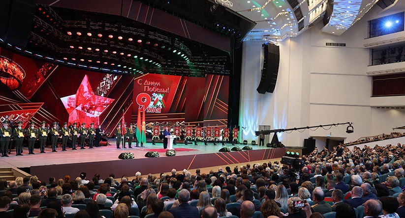 Лукашенко: для белорусов правда и память о войне сильнее времени