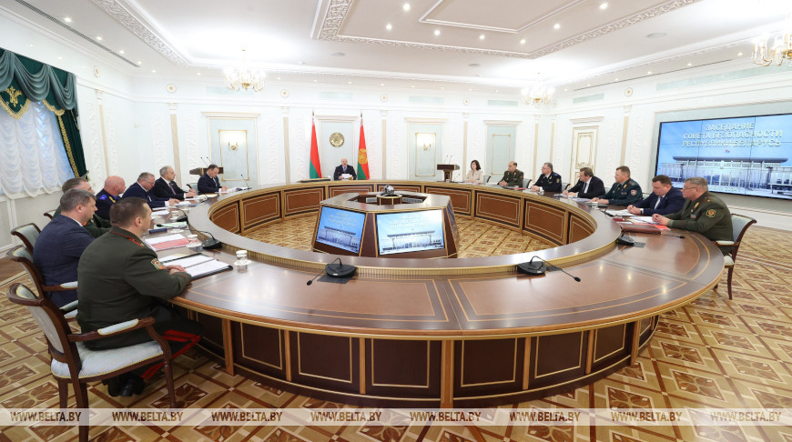 Лукашенко собрал заседание Совбеза в развитие новой Концепции нацбезопасности