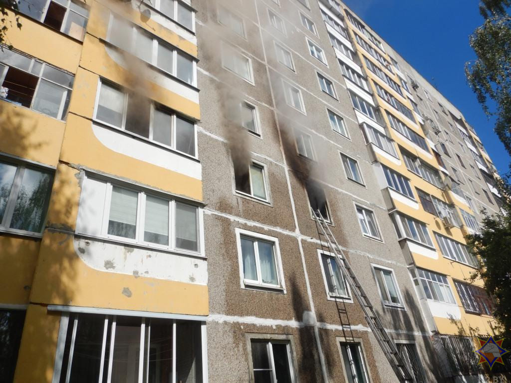 Самогонный аппарат стал причиной пожара в могилевской квартире