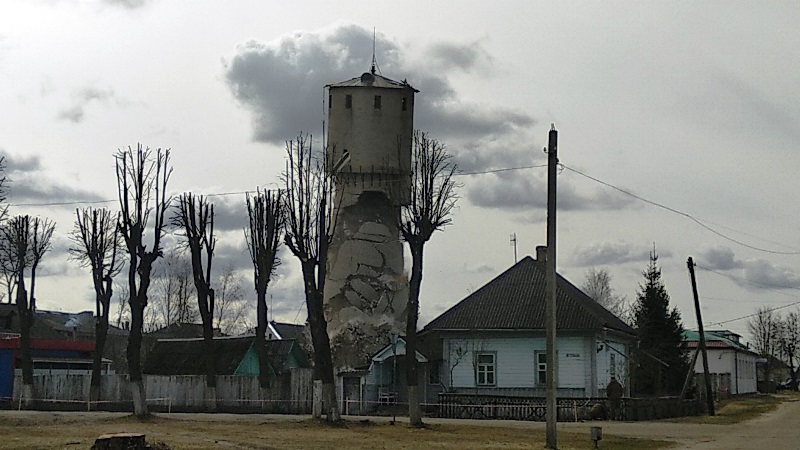 Водонапорную башню снесли в Климовичах