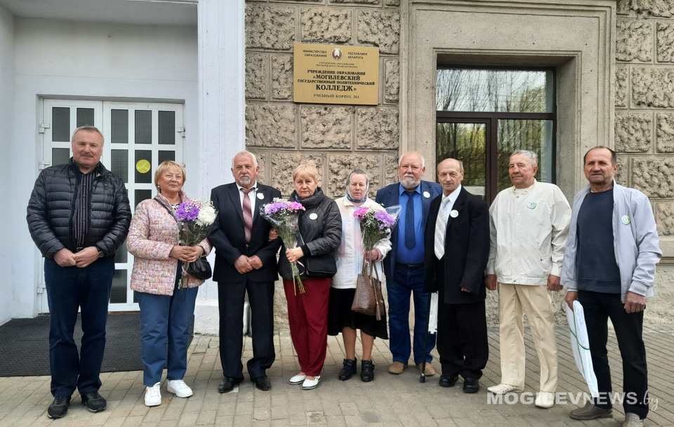 Спустя 50 лет встретились выпускники Могилевского политехнического колледжа. Фото