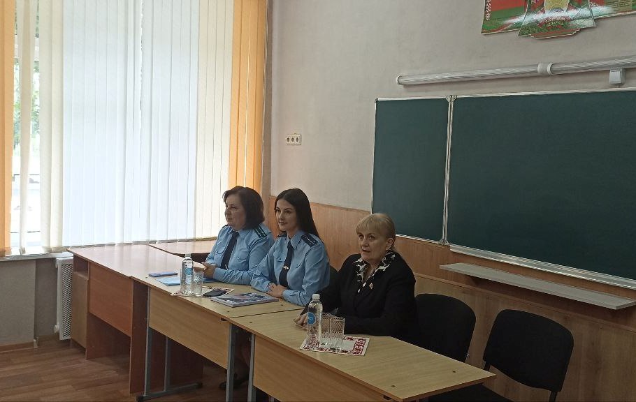 Диалоговая площадка по теме "Профилактика правонарушений в подростковой среде" прошла в Могилеве