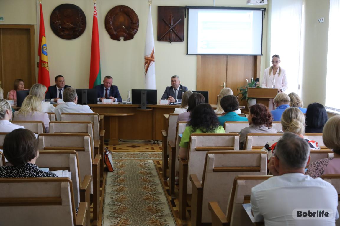 Областной семинар-практикум по кадровой политике проходит в Бобруйске
