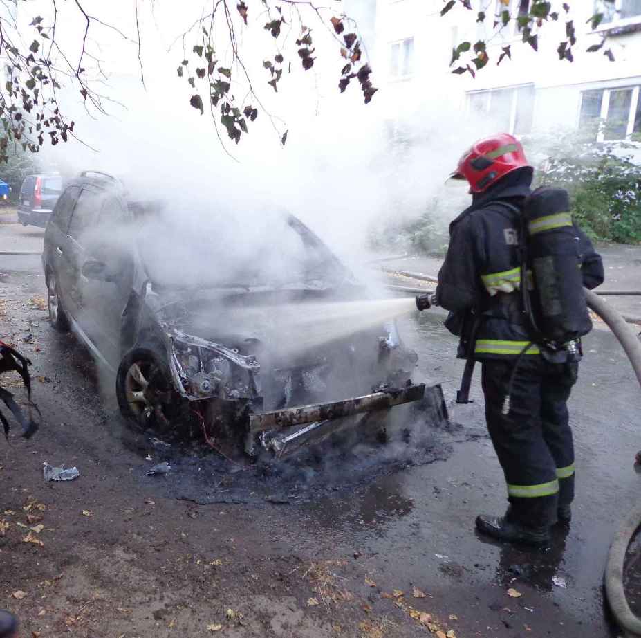 Пожар автомобиля тушили в Бобруйске