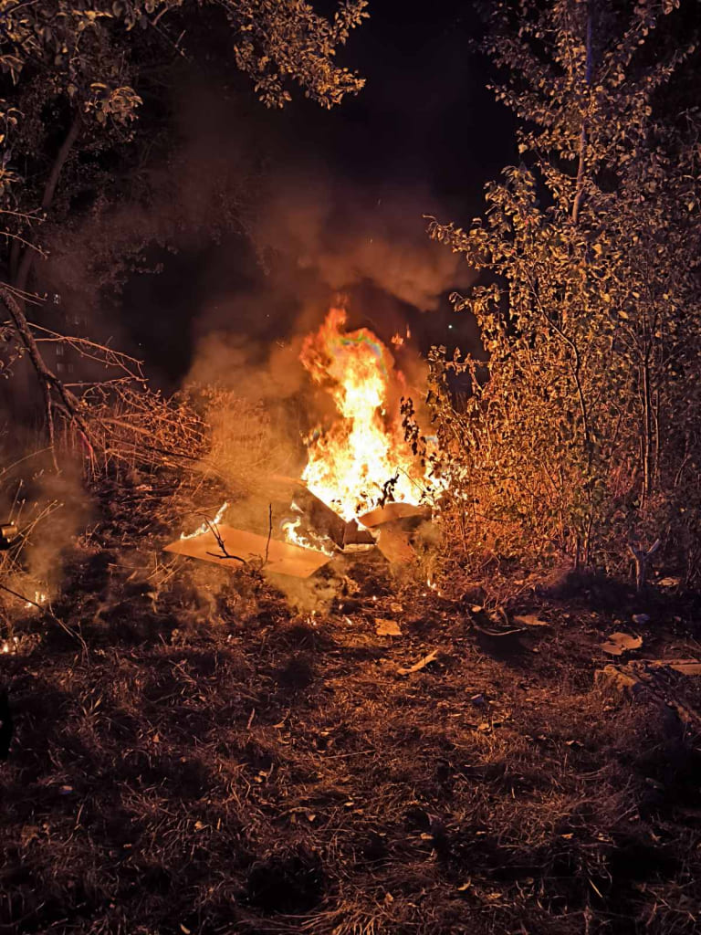 В ходе ликвидации пожара в Бобруйске обнаружен погибший — его личность устанавливается