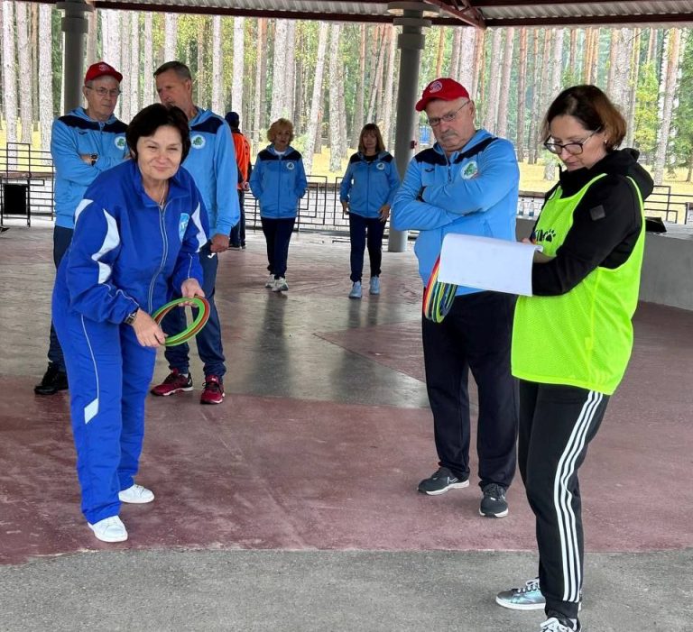 «Тропа здоровья» объединила ветеранов-энергетиков