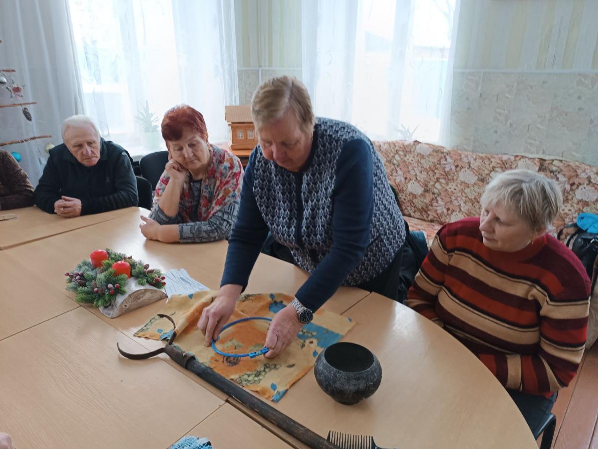 В «Крещенских забавах» приняли участие посетители отделения соцреабилитации, абилитации инвалидов и дневного пребывания для граждан пожилого возраста Чериковского РЦСОН