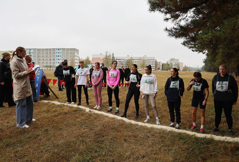 Команда Белорусского цементного завода стала победителем легкоатлетического кросса в Костюковичах