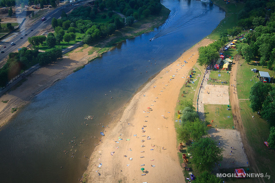 Контроль качества воды из открытых водоемов продолжает санэпидслужба