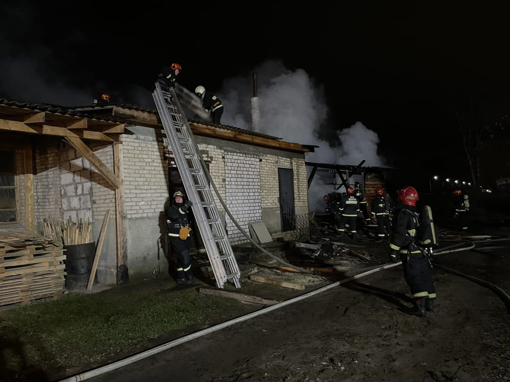 Пожар в агрогородке Вейно тушили в Могилевском районе