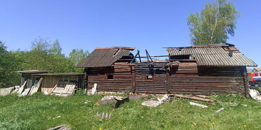 На пожаре в Славгородском районе мужчина получил серьезные ожоги