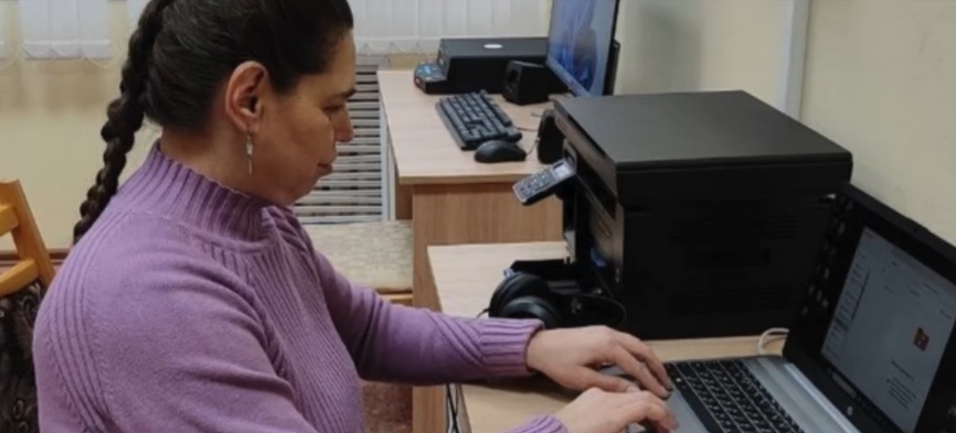 Заведующий могилевской детской библиотекой №2 получил грант Президента РБ в сфере молодежной политики