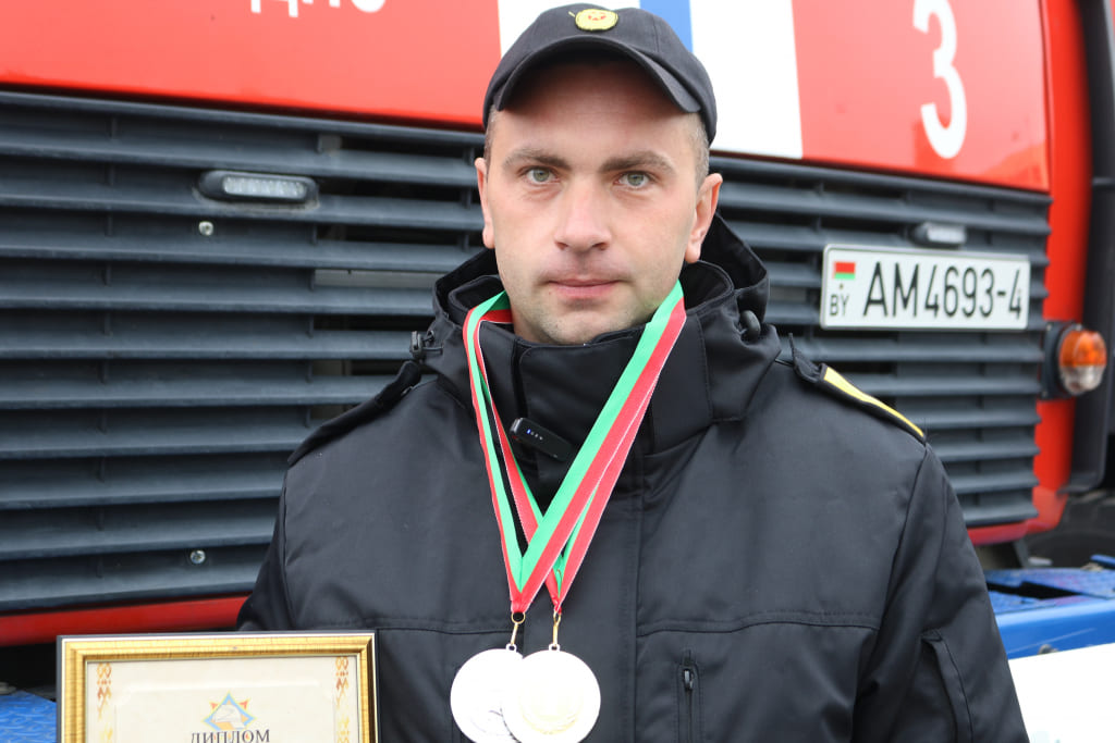 Александр Акулич из Бобруйска - лучший водитель органов и подразделений МЧС Республики Беларусь
