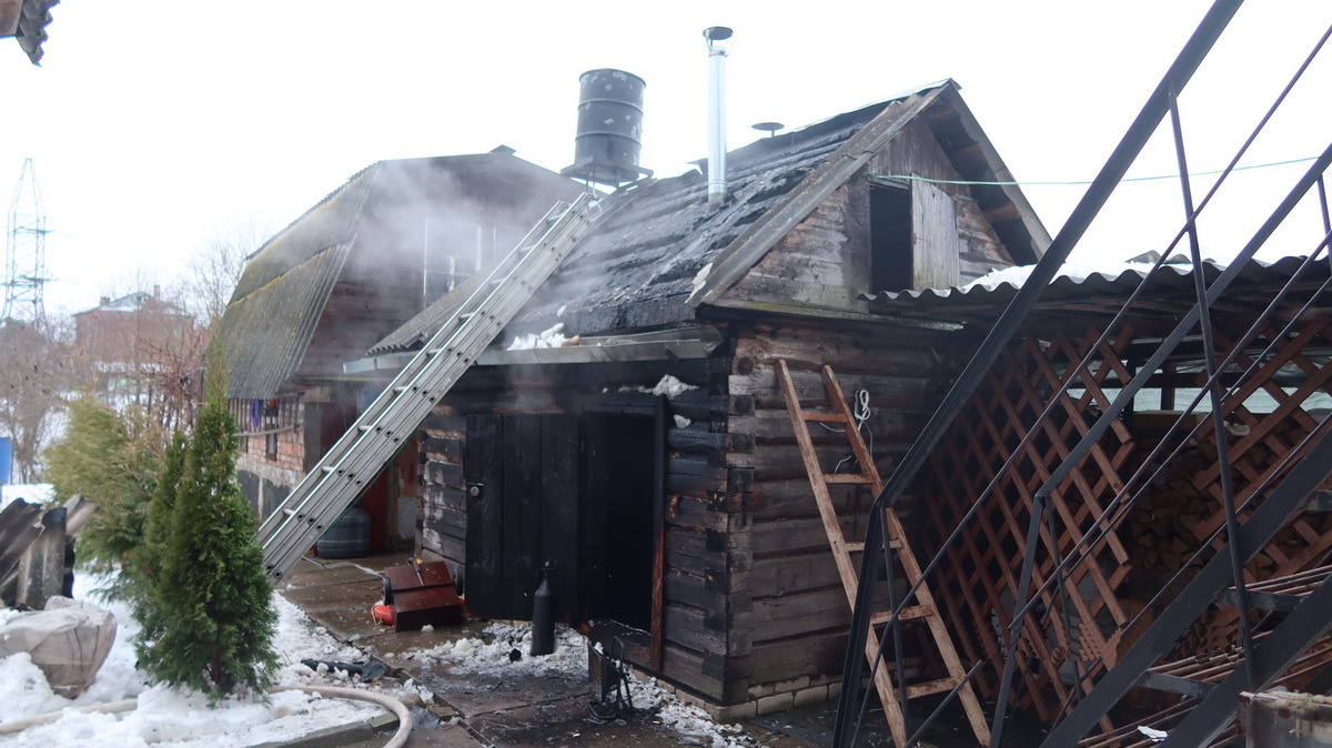 Пожар в бане на улице Салтановской тушили в Могилёве