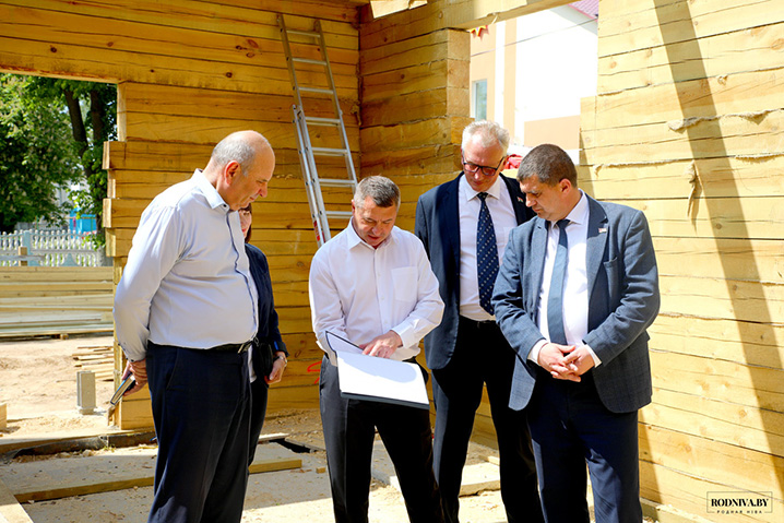 Председатель Могилевского областного Совета депутатов Александр Горошкин посетил с рабочей поездкой Климовщину