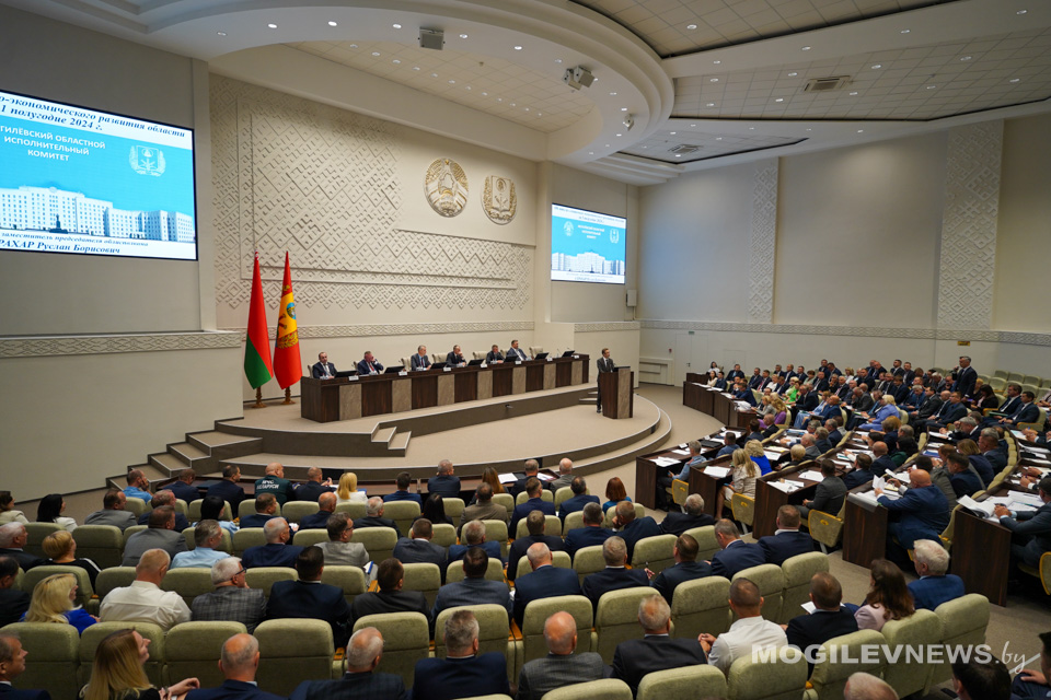 Итоги социально-экономического развития Могилевской области за первое полугодие обсудили на заседании исполкома в Могилеве. Фото