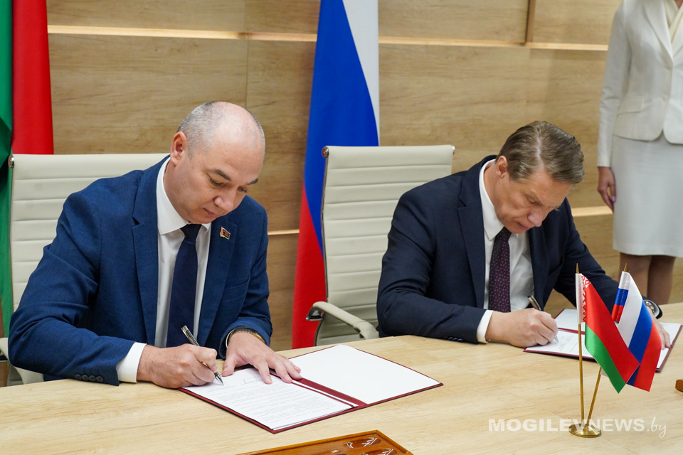 Министры здравоохранения Беларуси и России подписали Меморандум о сотрудничестве в области медицины катастроф. Фото