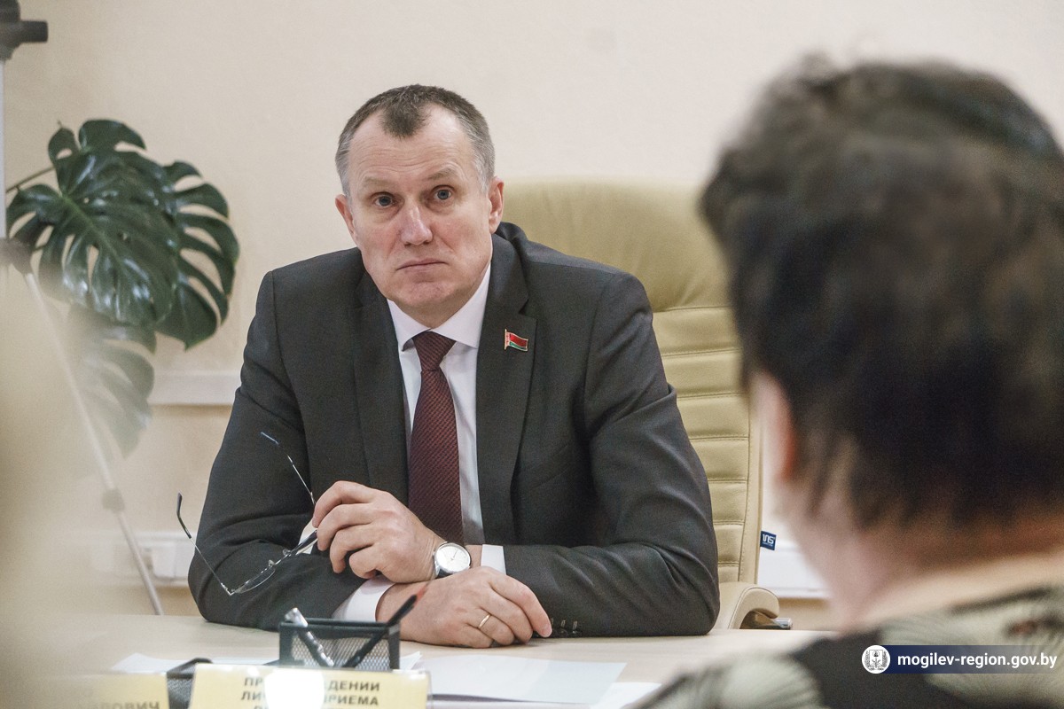 Вопросы благоустройства Могилева, а также расширения мест погребения обсуждались на личном приеме у губернатора. Фото