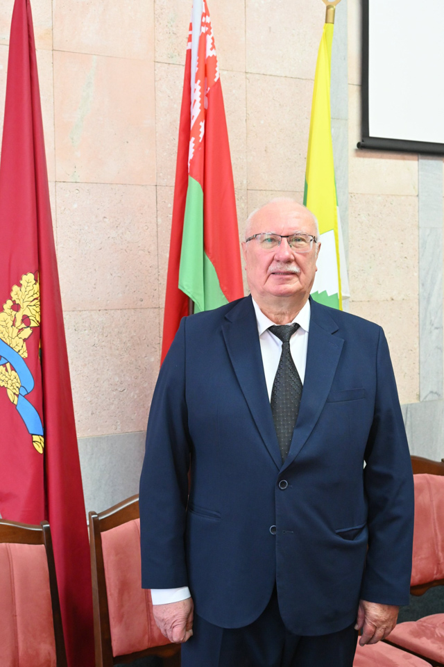 Александр Багель выдвинут кандидатом в члены Совета Республики Национального собрания