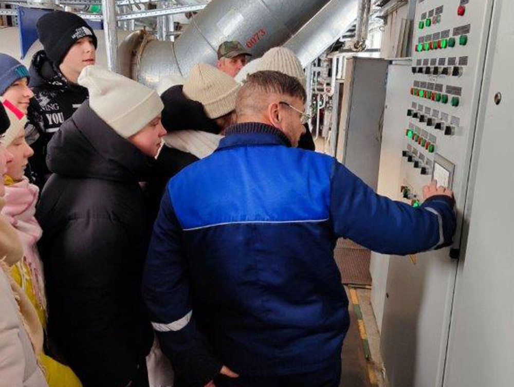 На Климовщине реализуется проект «День на предприятии»