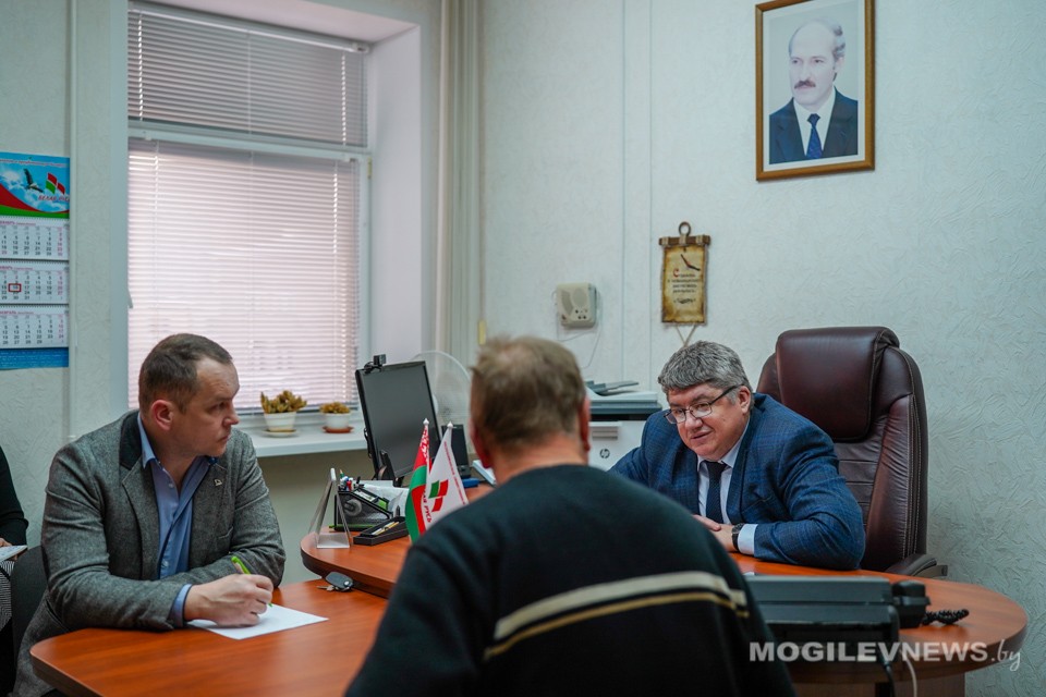 Очередной прием граждан прошел в Могилевской областной общественной приемной «Белой Руси». Фото