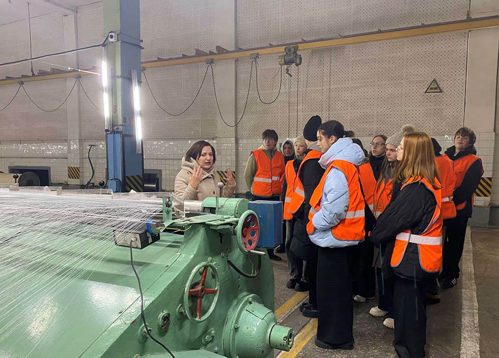 «День с предприятием»: могилевские школьники побывали на ОАО «Моготекс»