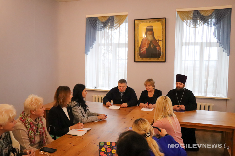 Мастер-класс для педагогов прошел в Могилеве на базе Духовно-просветительского центра имени святителя Георгия Конисского Могилевской епархии. Фото