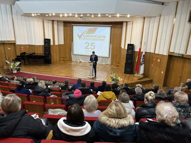 Более 800 наблюдателей обучили профсоюзы в Могилеве