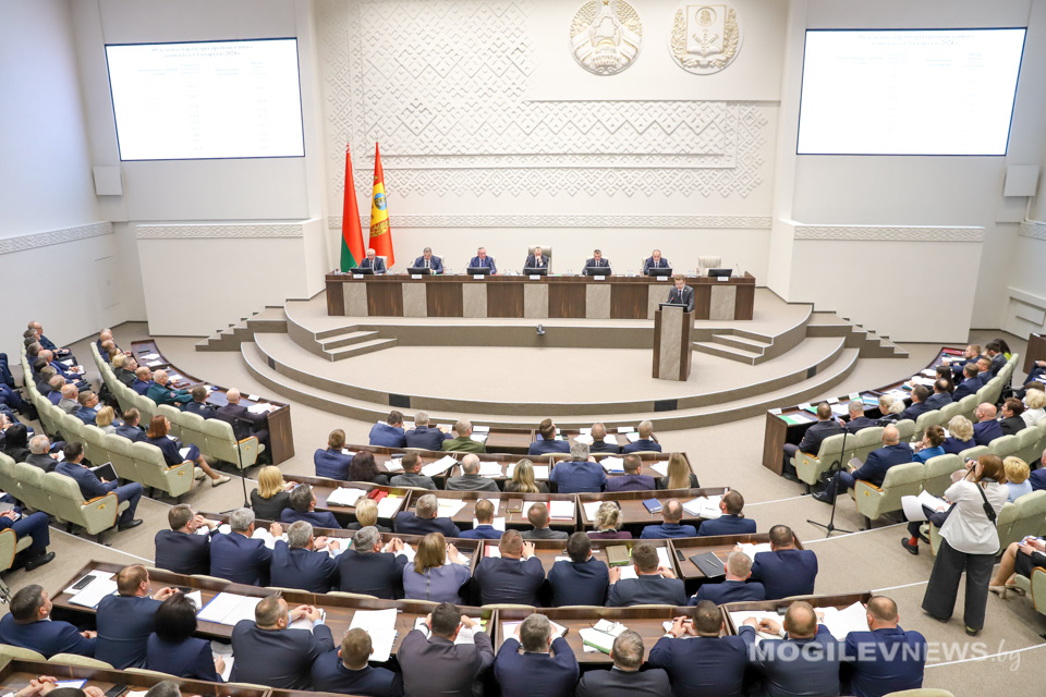 Итоги социально-экономического развития региона за первый квартал текущего года подвели в Могилеве. Фото.