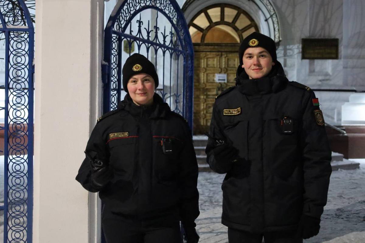 Правоохранители обеспечивают порядок во время рождественских мероприятий