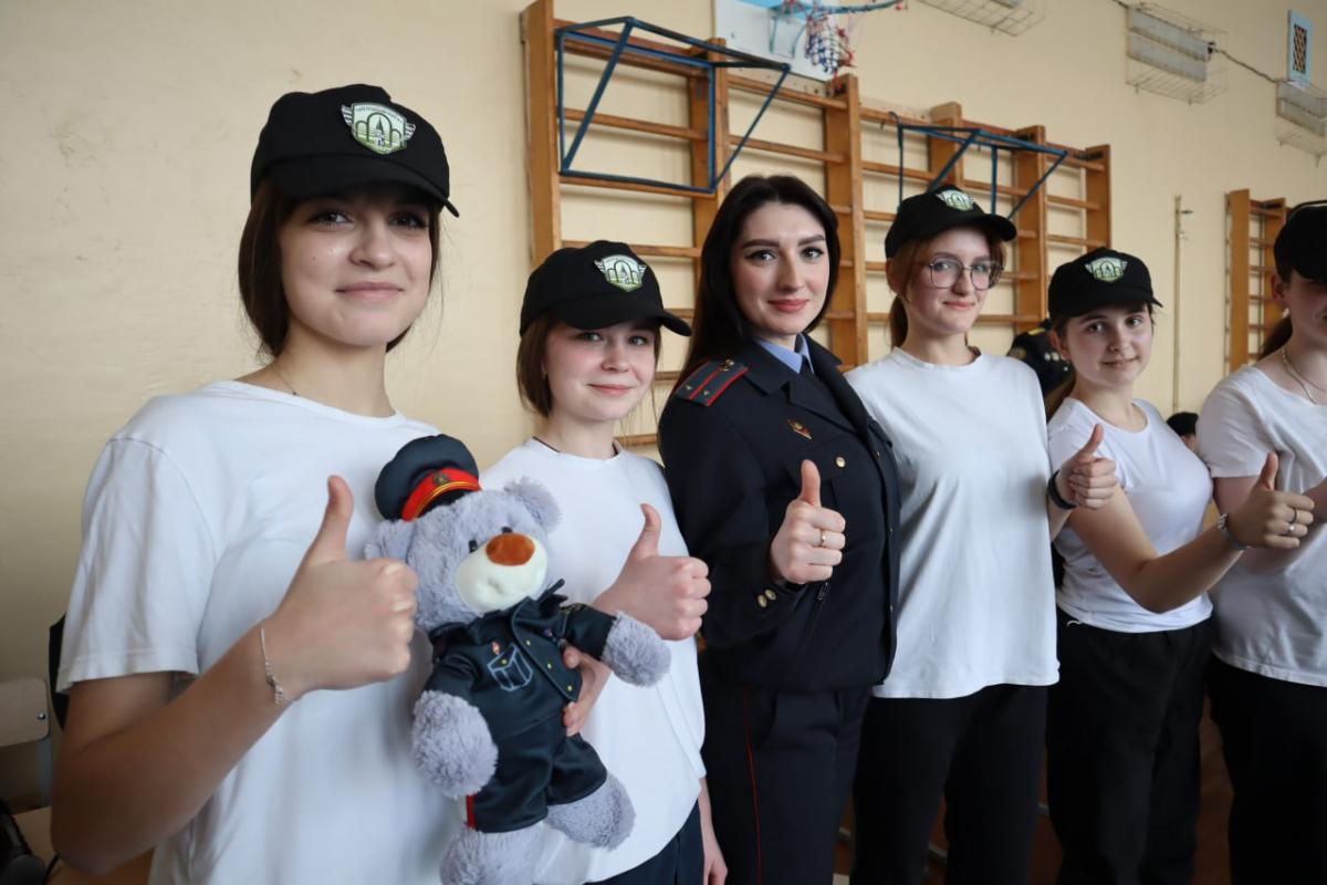 Милиционеры в Могилеве организовали интерактивное занятие военно-патриотического клуба «Днепровский рубеж»