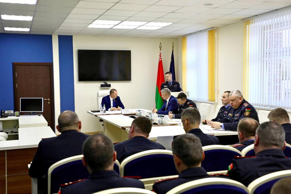 Министр внутренних дел Иван Кубраков провел инструктаж руководящего состава органов внутренних дел Могилевщины