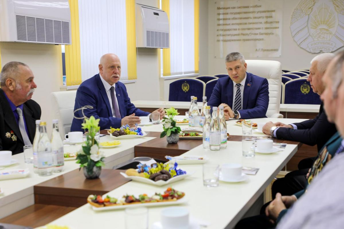 Начальник УВД встретился с ветеранами органов внутренних дел – воинами-интернационалистами